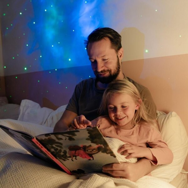 Retlux - Proiector LED pentru copii 230V astronaut 12,5 cm + telecomandă