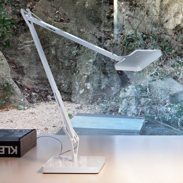 FLOS Kelvin lampă de masă LED pe alb, Alb, Studiu / Birou, Metal, Design