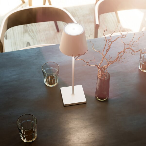 Sigor Nuindie LED lampă de masă reîncărcabilă, USB-C, alb, IP54, dimabil, reglabil, Alb, Camera de zi / sufragerie, Metal, Modern
