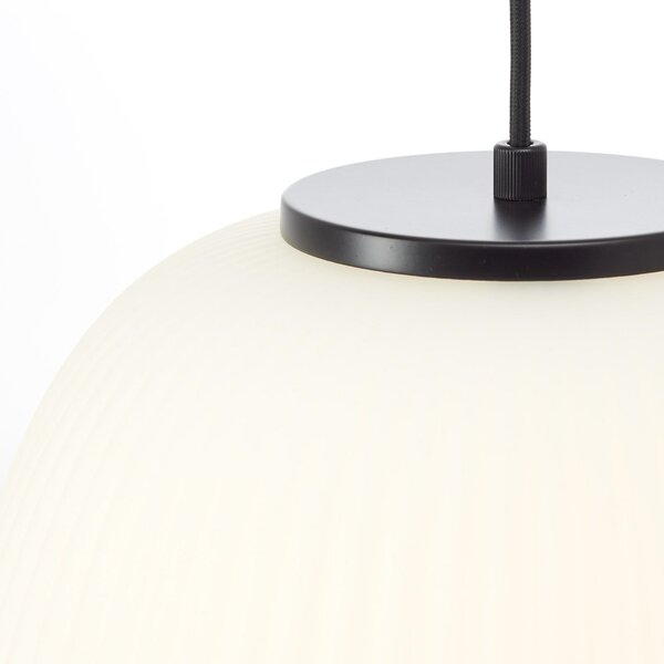 Brilliant Lampă suspendată Kaizen, lungime 105 cm, opal, 3 lumini sticlă/metal, reglabil, Alb, Camera de zi / sufragerie, Sticlă