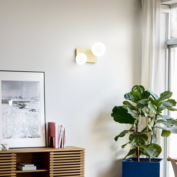 IDEAL LUX Ideal Lux Penta, plafonieră cu 2 lumini, de culoare aurie, sticlă opalină, Auriu / Alamă, Camera de zi / sufragerie, Aluminiu, Design, glob