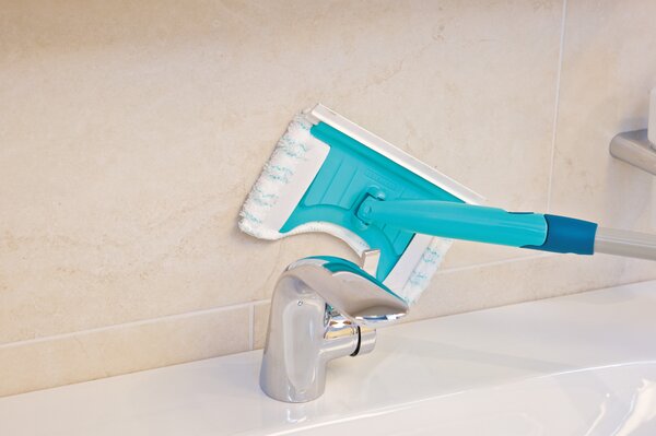 Leifheit Bath Cleaner mop de baie cu coadă 41700