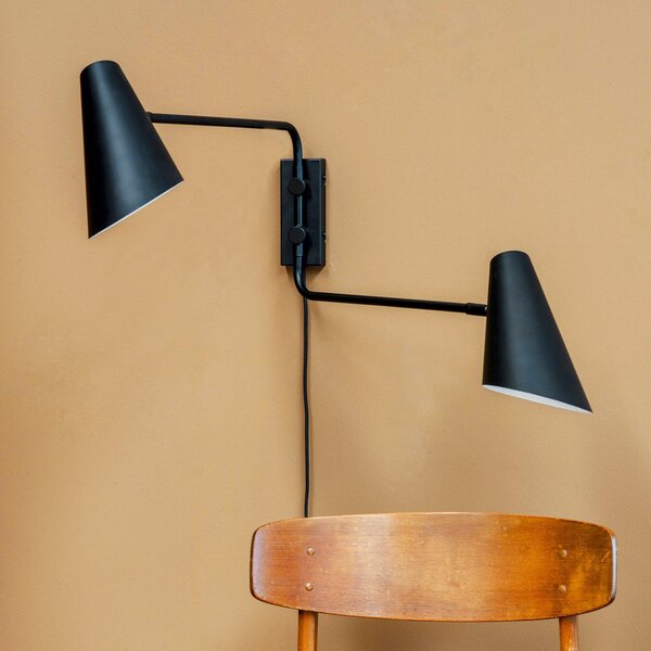 Dyberg Larsen aplică de perete Cale, negru, metal, 2 becuri, Negru, Camera de zi / sufragerie, Metal, Design