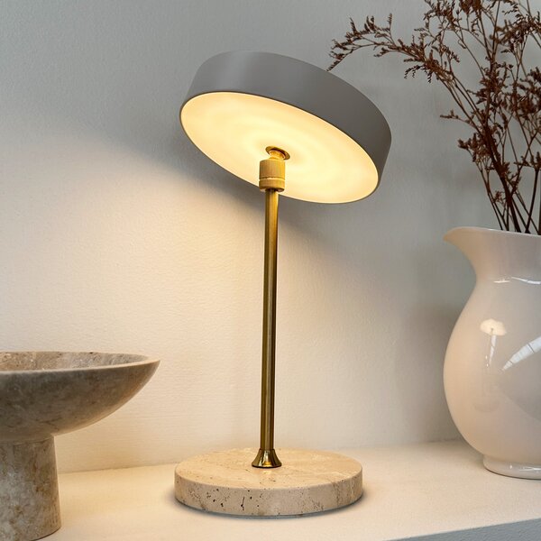 Dyberg Larsen Lampă de masă cu LED și baterie reîncărcabilă Moonlight, bej, reglabil, Bej, Camera de zi / sufragerie, Piatră, Design