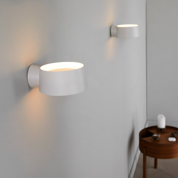 LOOM DESIGN Aplică de perete LED Cookie, alb, aluminiu, Ø 15 cm, reglabil, Alb, Camera de zi / sufragerie, Aluminiu, Modern
