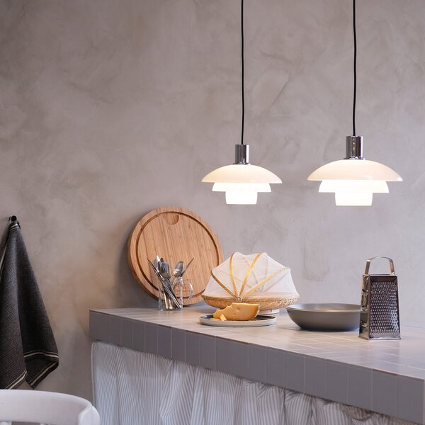Dyberg Larsen Lampă suspendată Morph, opal, Ø 28 cm, sticlă, reglabil, Alb, Camera de zi / sufragerie, Sticlă, Design