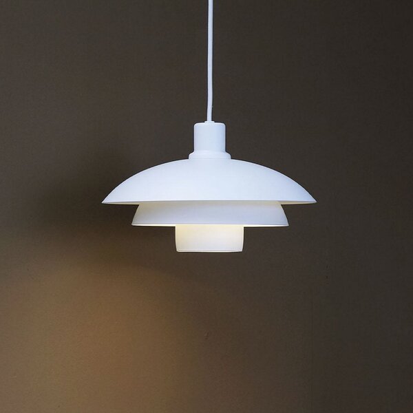 Dyberg Larsen Lampă suspendată Morph, albă, Ø 30 cm, metal, reglabil, Alb, Camera de zi / sufragerie, Metal, Design