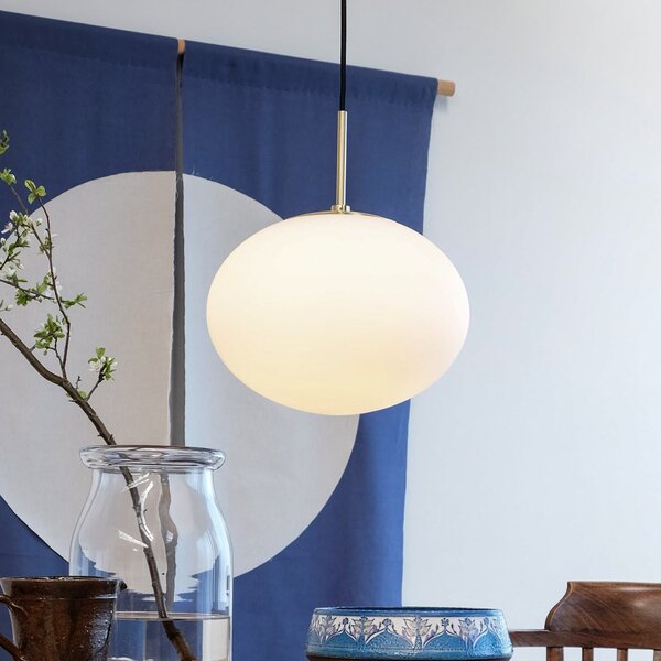 Dyberg Larsen Lampă suspendată Princess, opal/zahăr, Ø 28 cm, reglabil, Alb, Camera de zi / sufragerie, Sticlă, Design