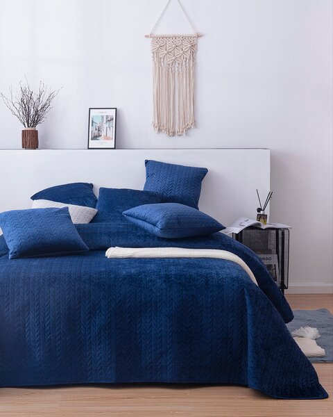 Cuvertură de pat Silky Chic 220x240cm albastru regal