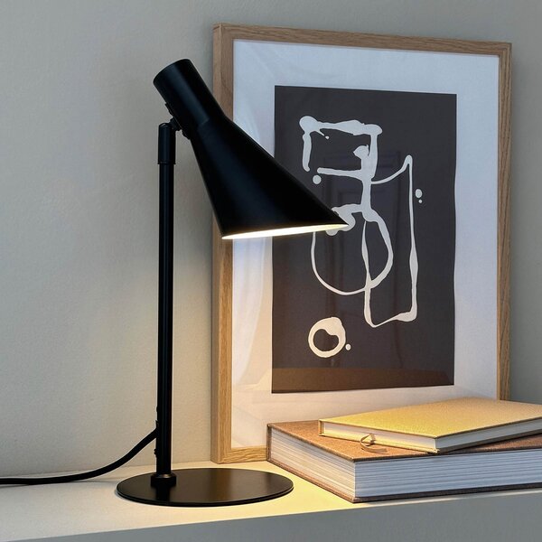 Dyberg Larsen Lampă de masă DL12, negru, înălțime 39,5 cm, metal, Negru, Camera de zi / sufragerie, Metal, Design