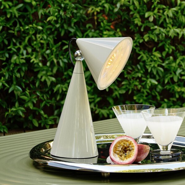 Tom Dixon Lampa de masă cu baterie LED Pose, gri deschis, înălțime 25 cm, reglabil, Gri, Camera de zi / sufragerie, Plastic, Design