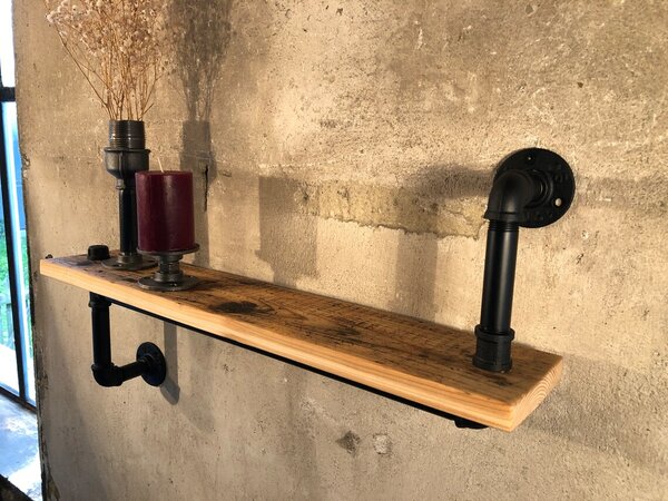 Raft de perete in stil industrial, Spaxton, 60x25x20 cm, nuc/negru