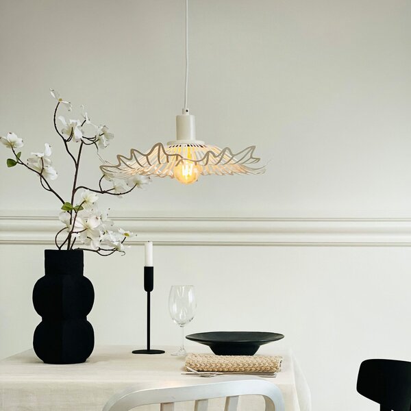 Dyberg Larsen Lampă suspendată Flora, alb perlat, Ø 40 cm, metal, reglabil, Alb, Camera de zi / sufragerie, Metal, Design