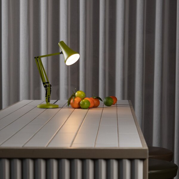 Anglepoise Lampa de masă LED 90 MINI VIVID, verde, USB, reglabil, Verde, Studiu / Birou, Metal, Design industrial, Umbră de masă