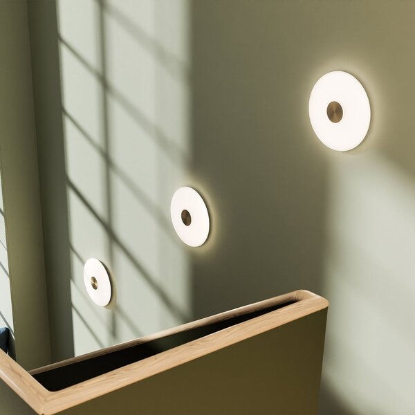 Northern Aplică de perete LED Glint, Ø 36 cm, sticlă, alb opal, reglabil, Alb, Camera de zi / sufragerie, Sticlă, Design