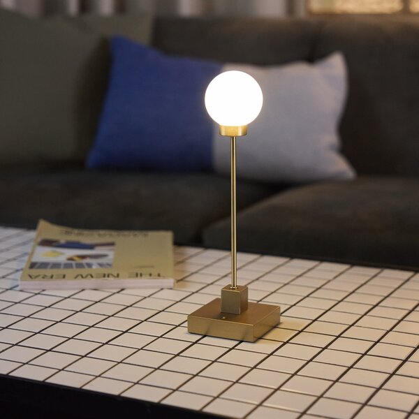 Northern LED-Lampa de masă cu baterie Snowball, culoare alamă 2700 K, reglabil, Auriu / Alamă, Camera de zi / sufragerie, Metal, Design
