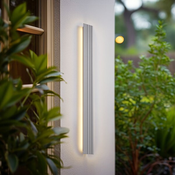 Lucande Lampa de perete pentru exterior cu LED Melira, lungime 100 cm, gri, Gri, Aluminiu, Modern