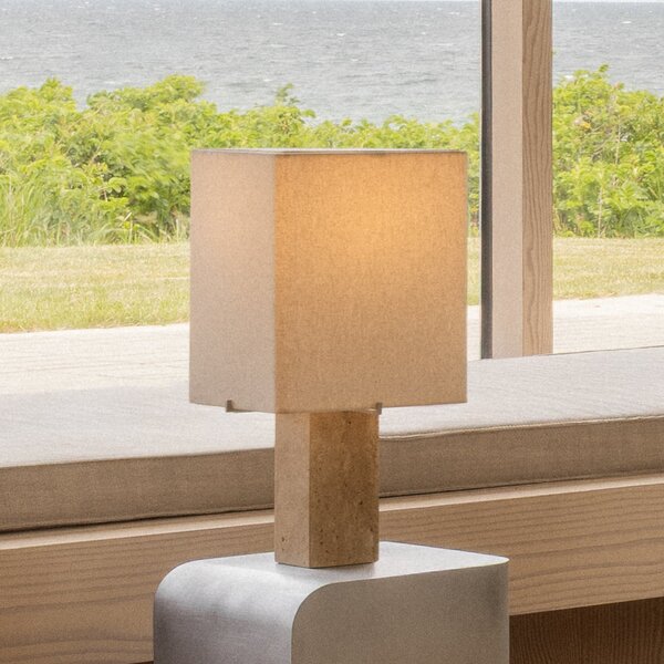 Audo Copenhagen Lampa de masă Nonna, culoare travertin/nisip, înălțime 49 cm, Bej, Camera de zi / sufragerie, Țesătură / Textil, Design