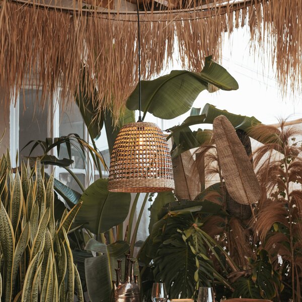 Newgarden Lampă suspendată Positano, natur, algă marină, Ø33cm, IP44, reglabil, Lemn, Lemn, Scandinavă