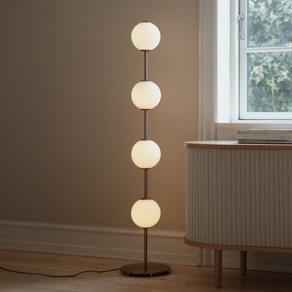 UMAGE Lampadar LED Audrey, culoare alamă Înălțime 128 cm 4 becuri, reglabil, Auriu / Alamă, Camera de zi / sufragerie, Metal, Design, glob