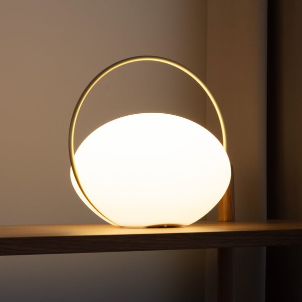 UMAGE Lampa de masă cu baterie LED Orbit, alb/alamă, IP44, CCT, reglabil, Alb, Camera de zi / sufragerie, Plastic, Design