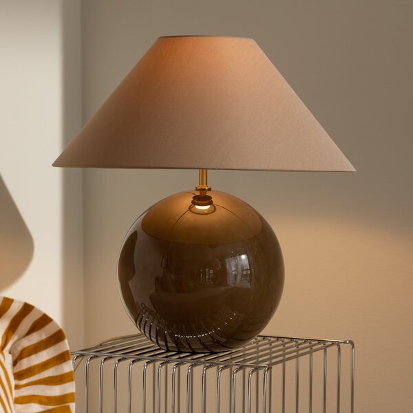 Globen Lighting Lampă de masă IRIS, maro, înălțime 45 cm, Maro / Rugină, Camera de zi / sufragerie, Țesătură / Textil, Scandinavă