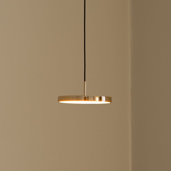 UMAGE Lampă suspendată LED Asteria Micro, alamă lustruită, Ø 15 cm, reglabil, Auriu / Alamă, Camera de zi / sufragerie, Metal, Design