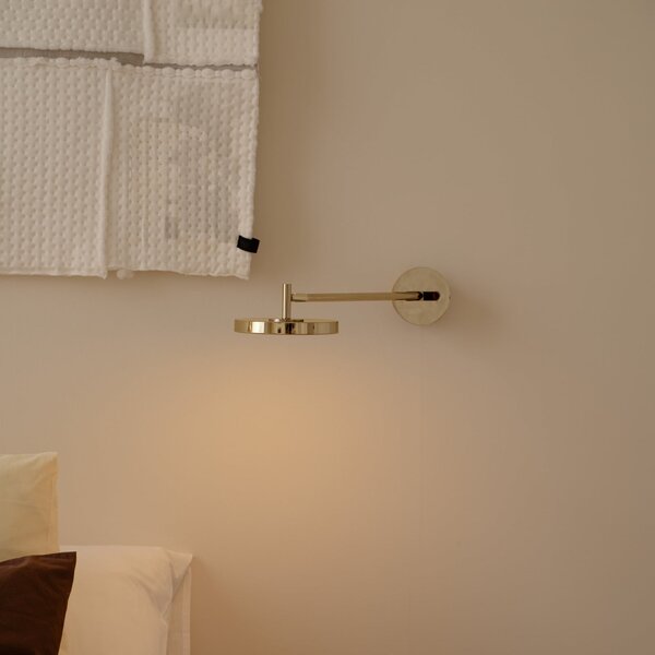 UMAGE Aplică LED Asteria LONG HW, alamă lustruită, 45 cm, reglabil, Auriu / Alamă, Camera de zi / sufragerie, Metal, Design, Soclu de perete jos