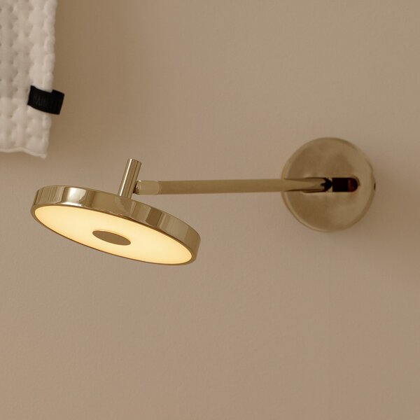 UMAGE Aplică LED Asteria LONG HW, alamă lustruită, 45 cm, reglabil, Auriu / Alamă, Camera de zi / sufragerie, Metal, Design, Soclu de perete jos