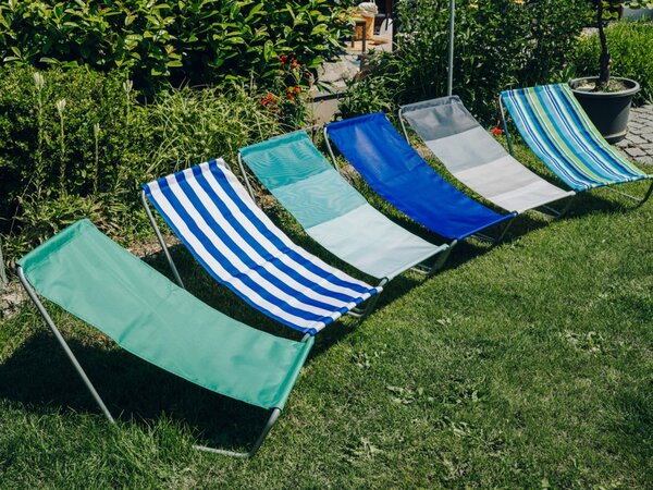 Set de 2 sezlonguri pliante pentru plaja SAND, dungi gri