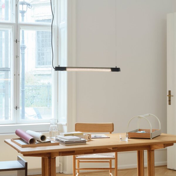 GEJST lampă suspendată Radent, negru, lungime 70 cm, G13 LED, Negru, Camera de zi / sufragerie, Metal