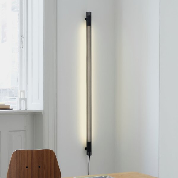 GEJST Aplică de perete Radent, negru, înălțime 135 cm, LED G13, Negru, Camera de zi / sufragerie, Metal