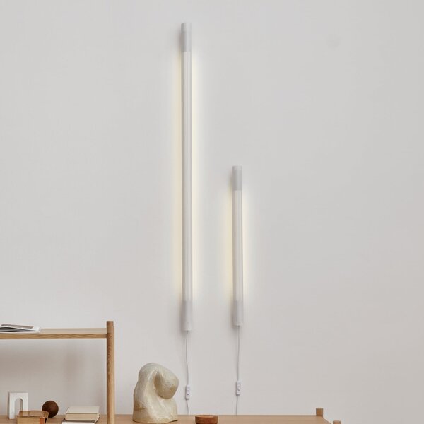 GEJST Aplică de perete Radent, albă, înălțime 135 cm, G13 LED, Alb, Camera de zi / sufragerie, Metal