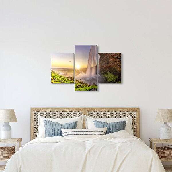 Tablou - Seljalandsfoss din spatele peșterii (90x60 cm)