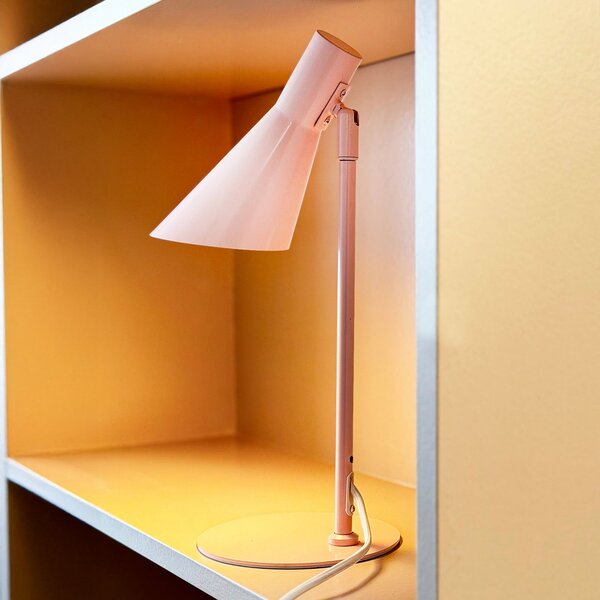 Dyberg Larsen Lampa de masă DL12 Mini, roz, E14, metal, Roz / Rosé, Camera de zi / sufragerie, Metal, Scandinavă