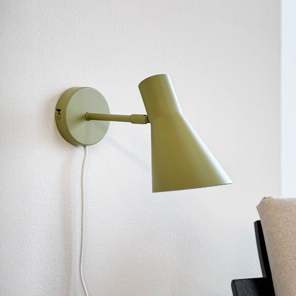 Dyberg Larsen Aplică de perete DL12, verde, cablu, E27, metal, Verde, Camera de zi / sufragerie, Metal, Scandinavă