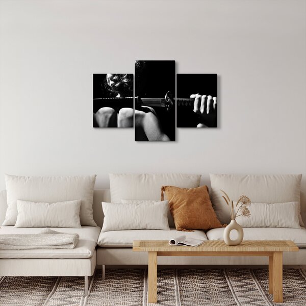 Tablou - Femeie cu o sabie (90x60 cm)