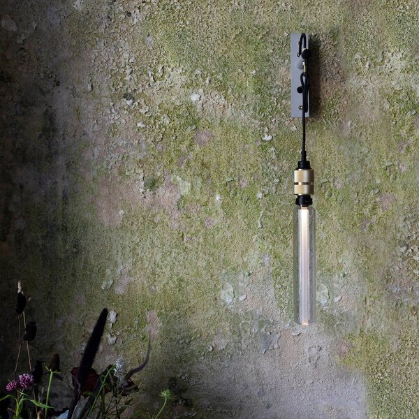 Buster + Punch Hooked Wall nude gri/alamă, reglabil, Gri, Camera de zi / sufragerie, Metal, Modern