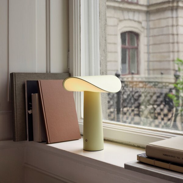 Lampă de masă GEJST, Lium, reglabil, Galben, Camera de zi, Aluminiu, Modern