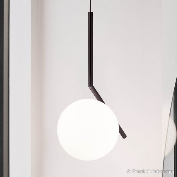 FLOS IC S2 Lampă suspendată de designer, negru Ø 30 cm, reglabil, Negru, Camera de zi / sufragerie, Sticlă, Design, glob