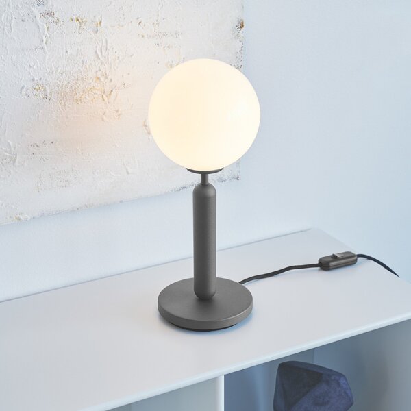 Lampă de masă Nuura Aps, Miira Table, Negru, Camera de zi, Metal, Design