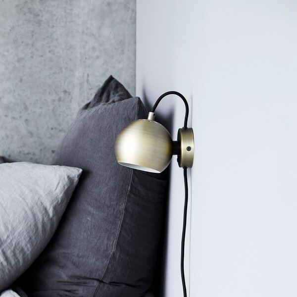 FRANDSEN Aplică Ball Magnet, alamă antichizată, culoare, Bronz / Alamă Veche, Camera de zi / sufragerie, Metal, Design