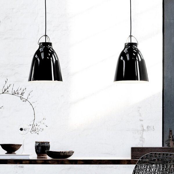 FRITZ HANSEN Caravaggio P2 Negru lucios/negru, reglabil, Negru, Camera de zi / sufragerie, Metal, Design