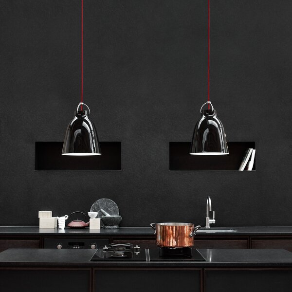 FRITZ HANSEN Caravaggio P2 Negru lucios, reglabil, Negru, Camera de zi / sufragerie, Metal, Design