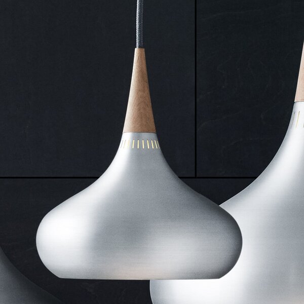 FRITZ HANSEN Orient P1 Pendulum aluminiu/aluminiu Ø 22,5 cm, reglabil, Metalic, Camera de zi / sufragerie, Metal, Design