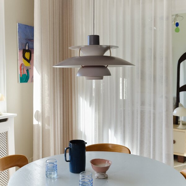 Louis Poulsen Lampă suspendată PH 5 500, gri, Ø 50 cm, reglabil, Gri, Camera de zi / sufragerie, Metal, Design