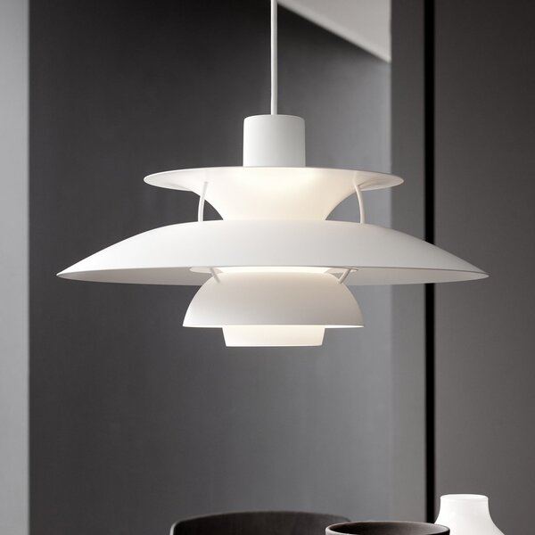 Louis Poulsen Lampă suspendată PH 5 500, alb monocrom, Ø 50 cm, reglabil, Alb, Camera de zi / sufragerie, Metal, Design