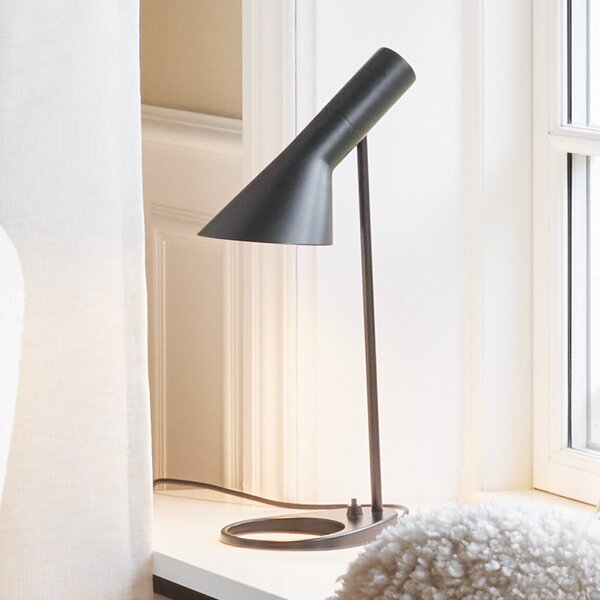 Louis Poulsen AJ Mini lampă de masă, negru, Negru, Camera de zi / sufragerie, Metal, Design, Birou de masă