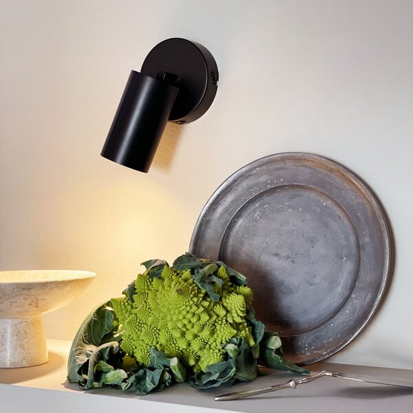 Lampă de perete Dyberg Larsen, Modern, reglabil, Negru, Camera de zi, Metal, Design