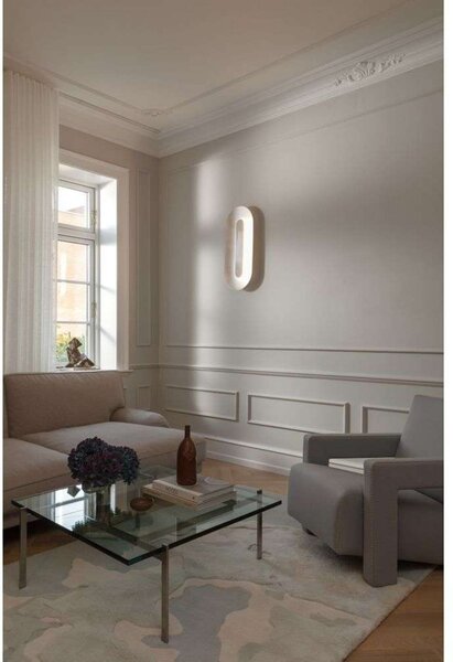 Nuura Aps Aplică LED Sasi, înălțime 65 cm, culoare argintiu, metal, reglabil, Metalic, Camera de zi / sufragerie, Metal, Scandinavă